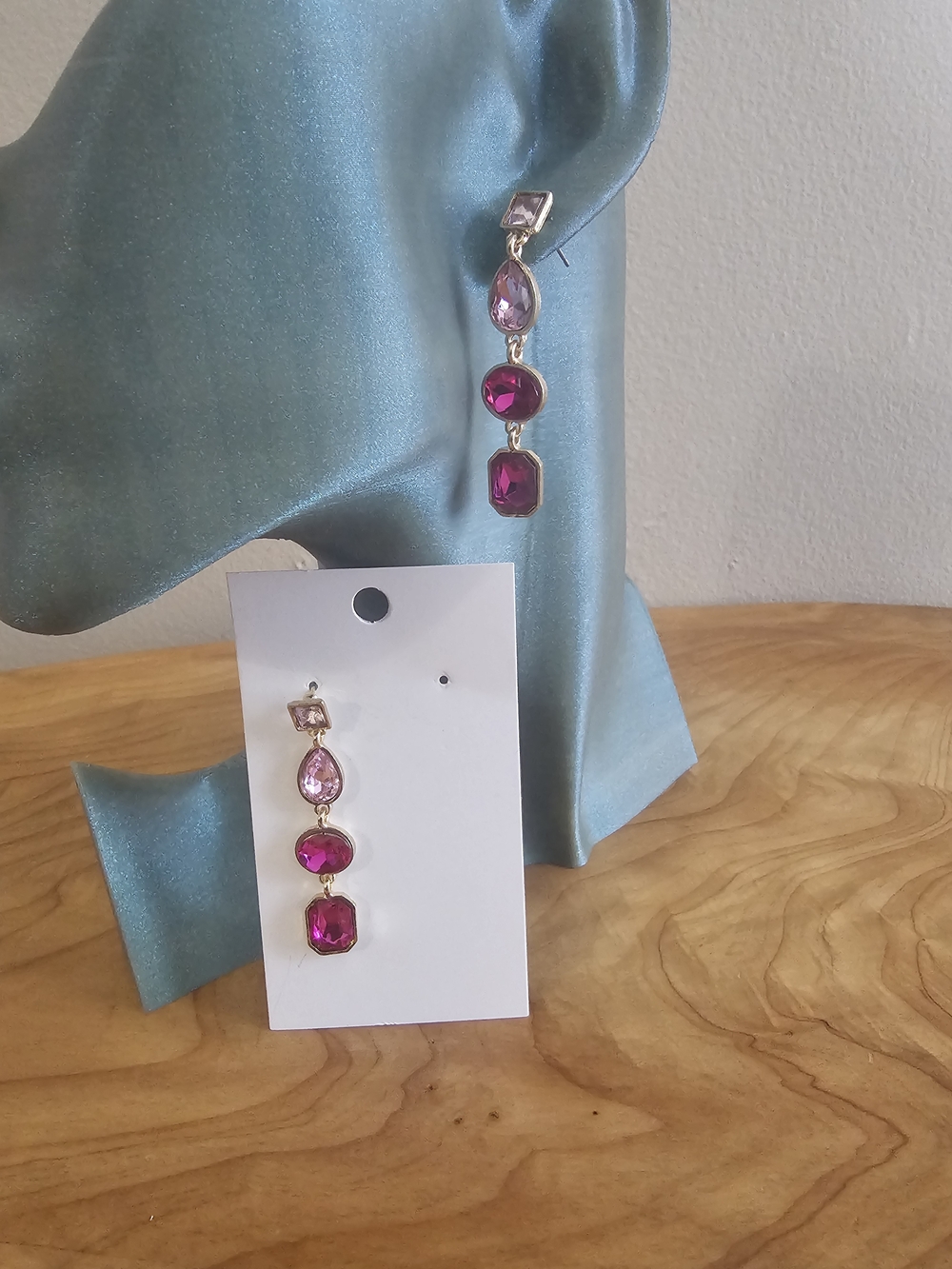 Elegant Pink Ombre Drop Earrings - Picture 4 of 5